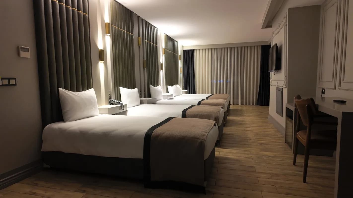 Superior Aile Odası Double + 3 Single Yatak 2