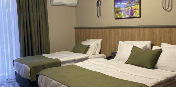 Superior Üç Kişilik Oda 1