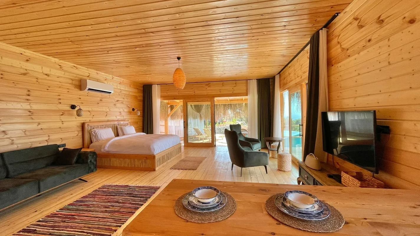 Zeytin Suit ( Honeymoon Deniz Manzaralı Özel Havuzlu ve Jakuzili ) 2