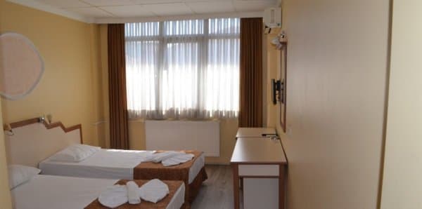 Kara Manzaralı Twin Oda 1