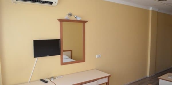 Kara Manzaralı Twin Oda 4