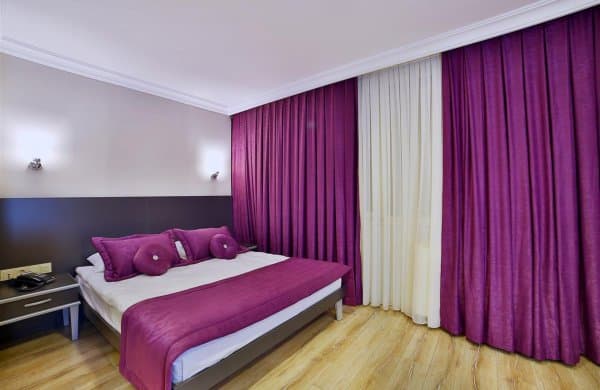 Deluxe Triple Room 1