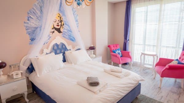 Standart Oda Şehir Manzaralı 1