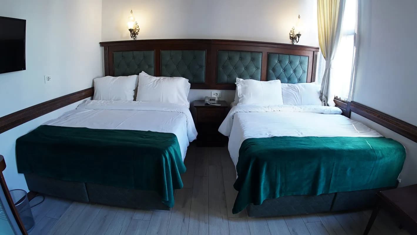 Standart Dört Kişilik Oda 2