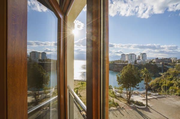 Superior Deniz Manzaralı Oda 4