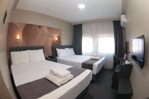 Loyal Twin Room (Single) 2