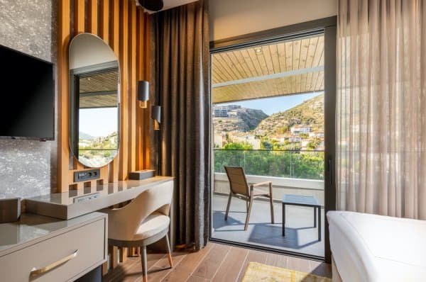 Konfor Ana Bina Kara Manzaralı 3