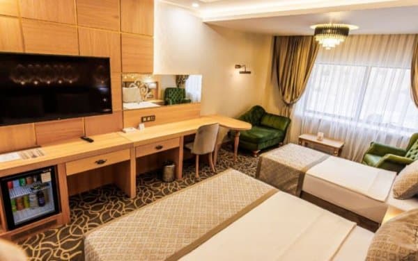 Deluxe Room Balkonlu, Dağ ve Vadi Manzaralı 1