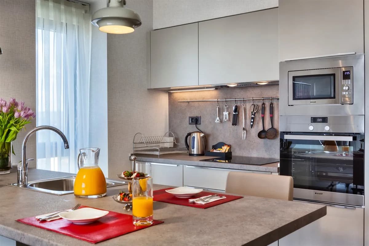 One Bedroom Premier	 3