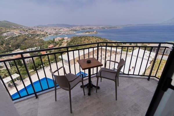 Superior Deniz Manzaralı Oda 2