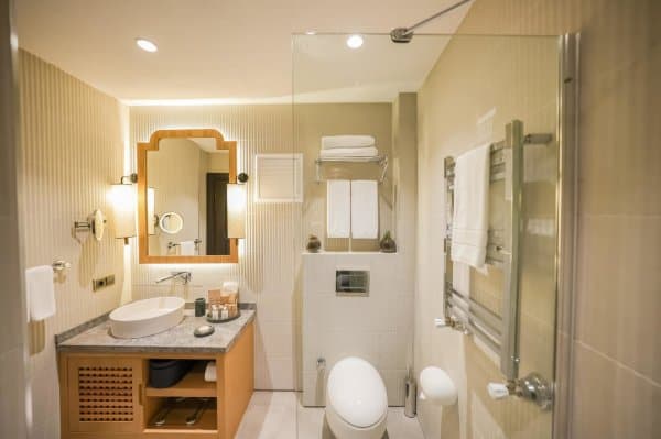 Executive Suite 4