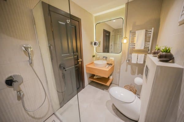 Deluxe Room 3
