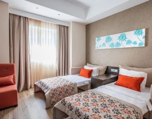 Ekonomik Club Aile Odası Kara Manzaralı 1