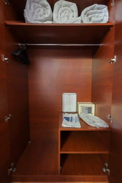 Triple Bed Room-Üç Ayrı Yataklı Oda 4