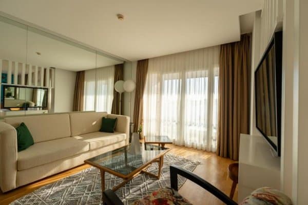 Bahçe Manzaralı Executive Oda 1