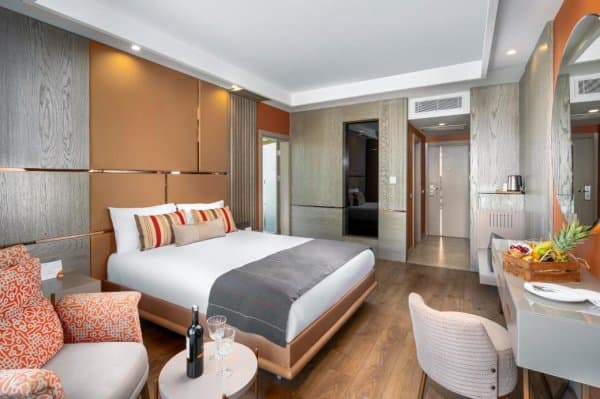 Kara Manzaralı Aile Odası 1