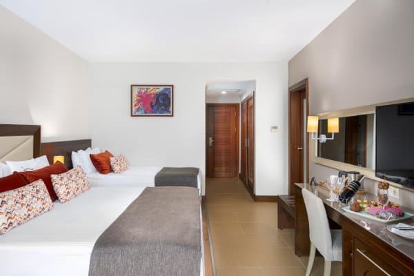 Kara Manzaralı Aile Odası  2