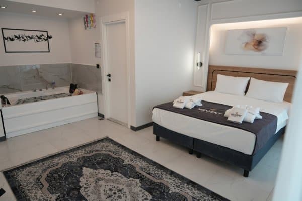 Exclusive Plus Oda 1