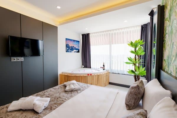 Queen Suite Jakuzili 2