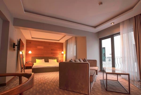 Şömineli Jakuzili Oda 2