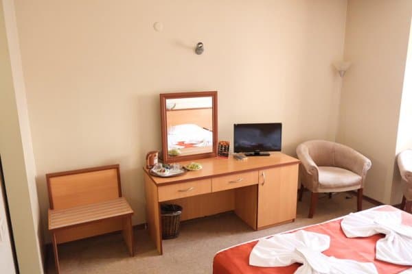 Ekonomik Camsız Küçük Yataklı Oda 2