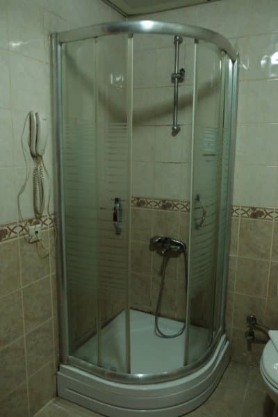 Ekonomik Camsız Küçük Yataklı Oda 4