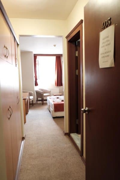 Ekonomik Camsız Küçük Yataklı Oda 3