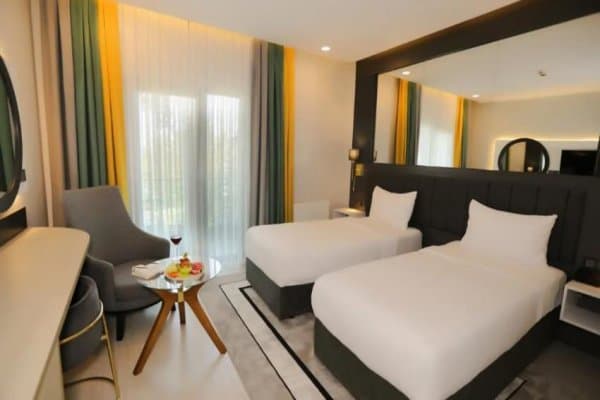 Superior Triple Bed Lake View Room	 1