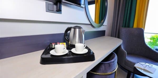 Superior Triple Bed Lake View Room	 4