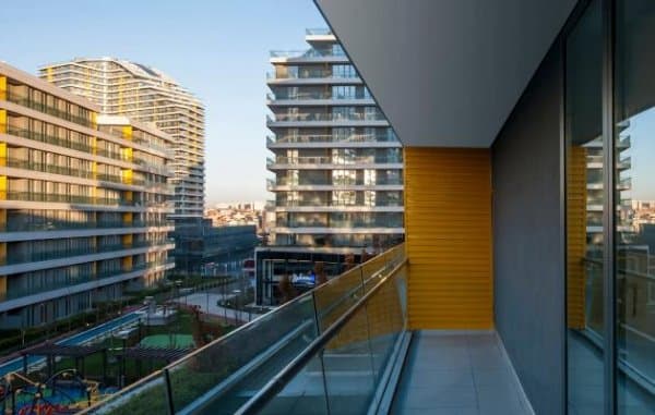 2 Bedroom Superior Apartment with Balcony 3