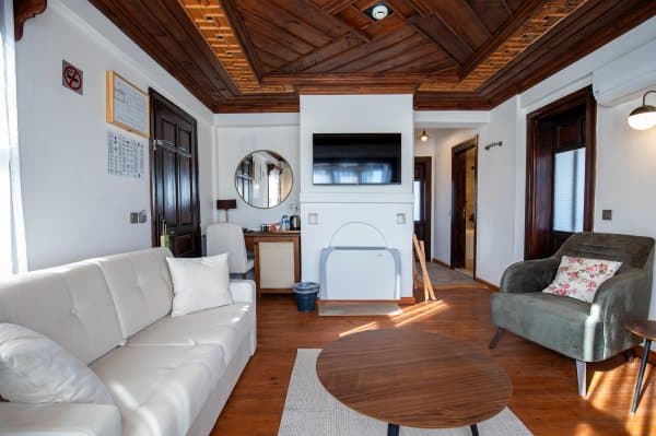 Ege Evleri Cumbalı Suit 3