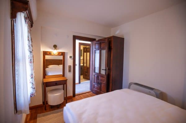 Ege Evleri Cumbalı Suit 2