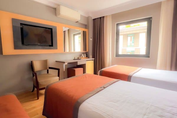 Triple City View Room 2