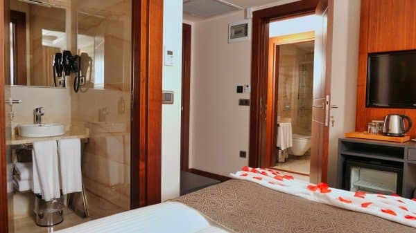Family Room 5 3