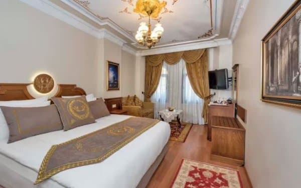 SUPERIOR DOUBLE ROOM 2