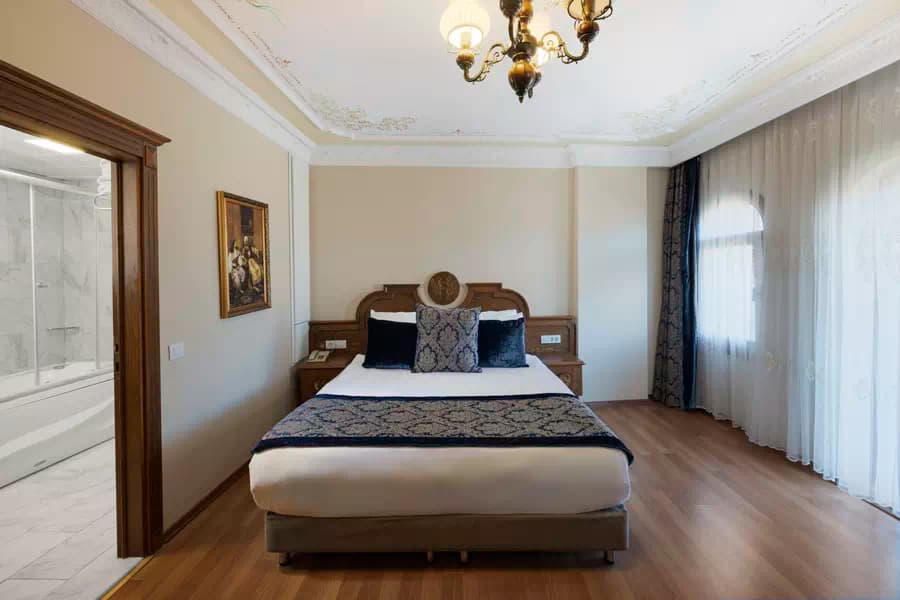 DELUXE SUITE HAGIA SOPHIA VIEW 2