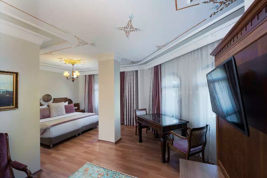 PRESIDENTAL SUITE 2