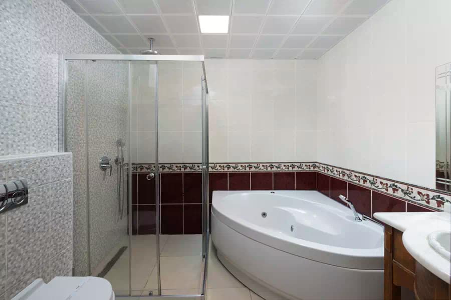 PRESIDENTAL SUITE 4