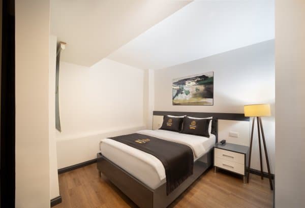 Jakuzili Executive Suite 3