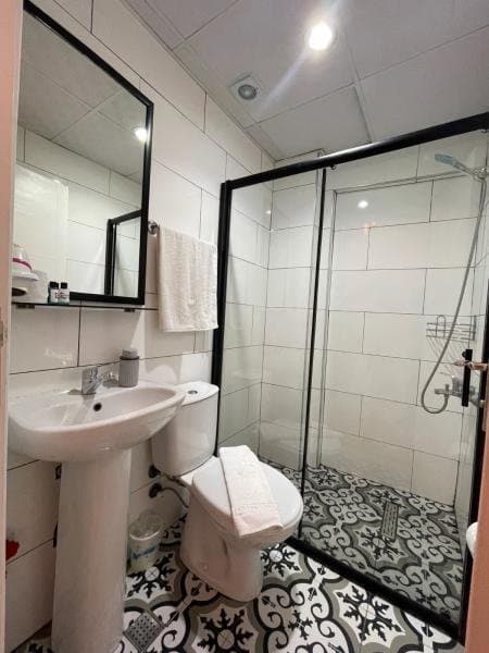 Studio, Şehir Manzaralı 4