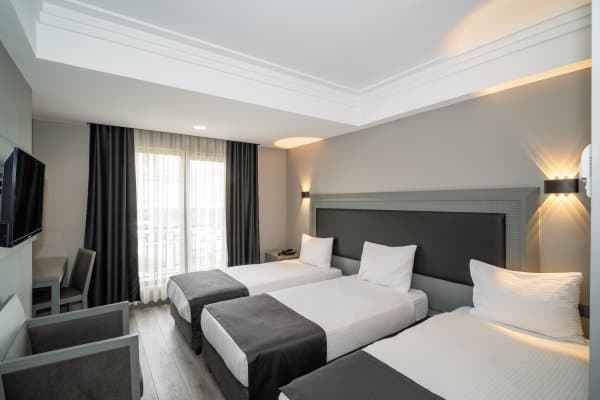 Standart Triple Oda 1