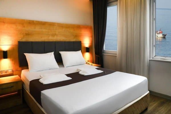 Deniz Manzaralı Çift Kişilik Oda 1