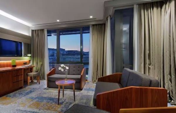 KING GUEST ROOM 2