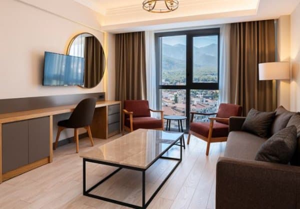 Suite Oda,Aileye Özel, Dağ Manzaralı 2