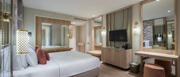 Superior Sea View With Jakuzili 2