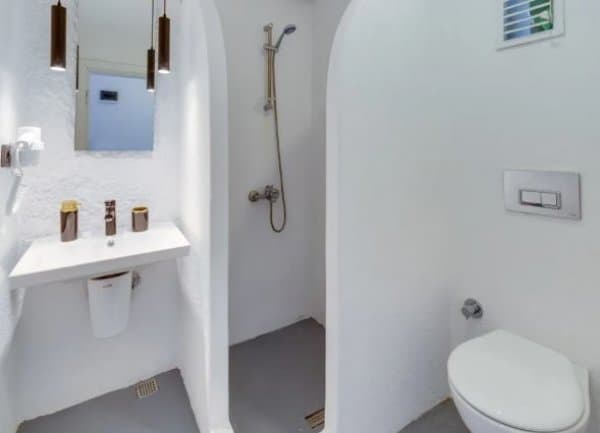 Superior Kara Manzaralı Oda 4