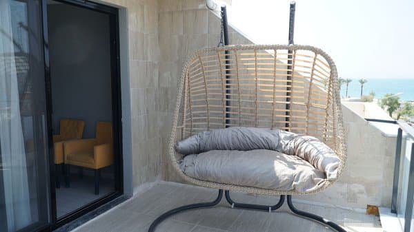 Balkonlu Jakuzili Oda 3