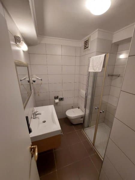 Standart Triple Oda 4