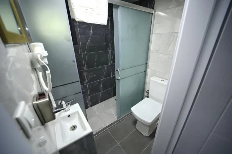 Standart Kısmi Deniz Çift Kişilik Yataklı Oda 4