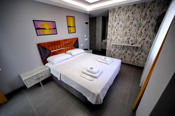 Standart Kısmi Deniz Çift Kişilik Yataklı Oda 3